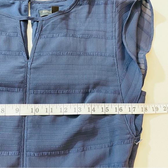 NWT Banana Republic Textured Flutter Sleeve Fit And Flare Dress Size 6 Blue - Picture 10 of 12